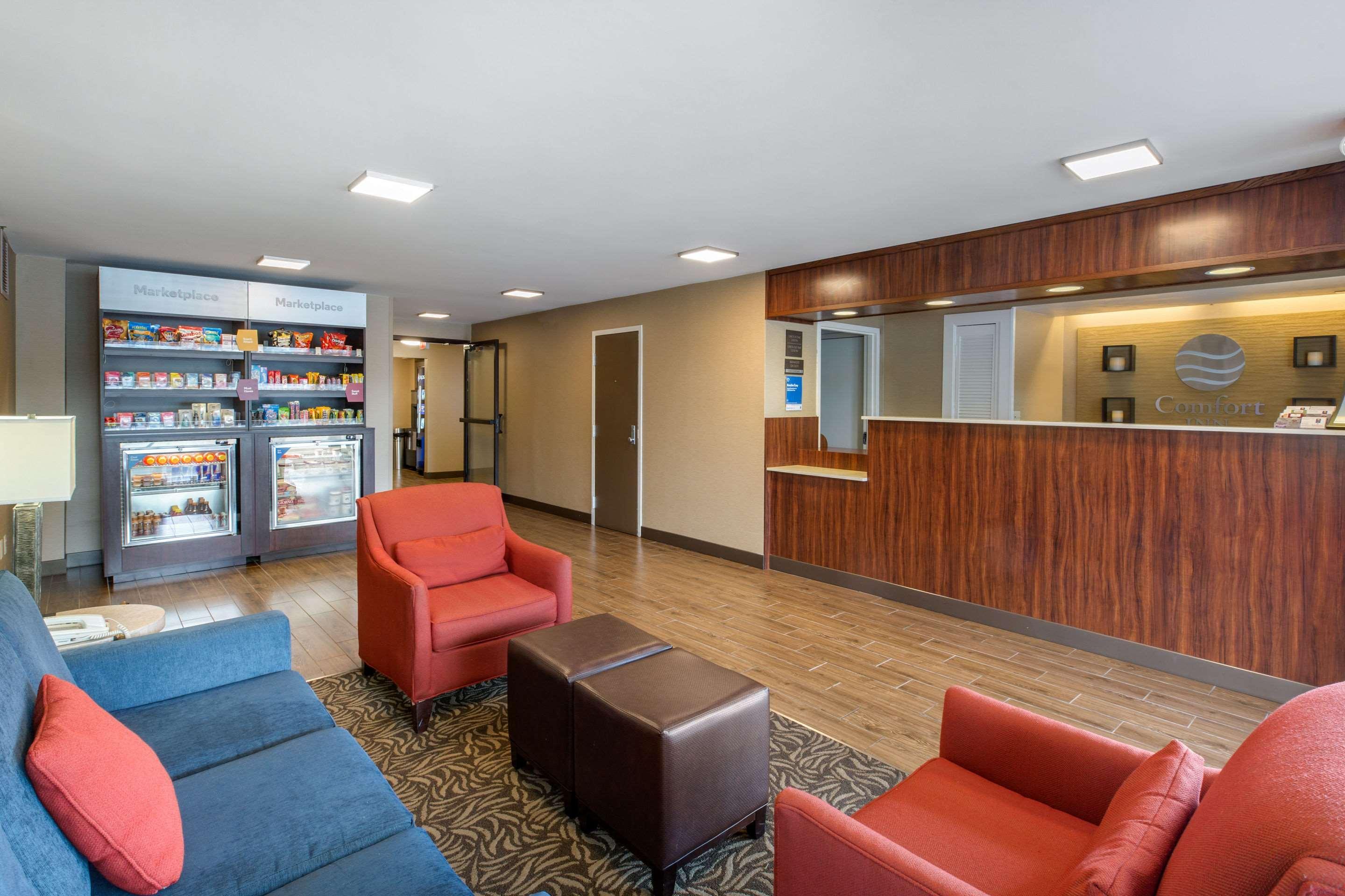 Comfort Inn Boston Exterior photo